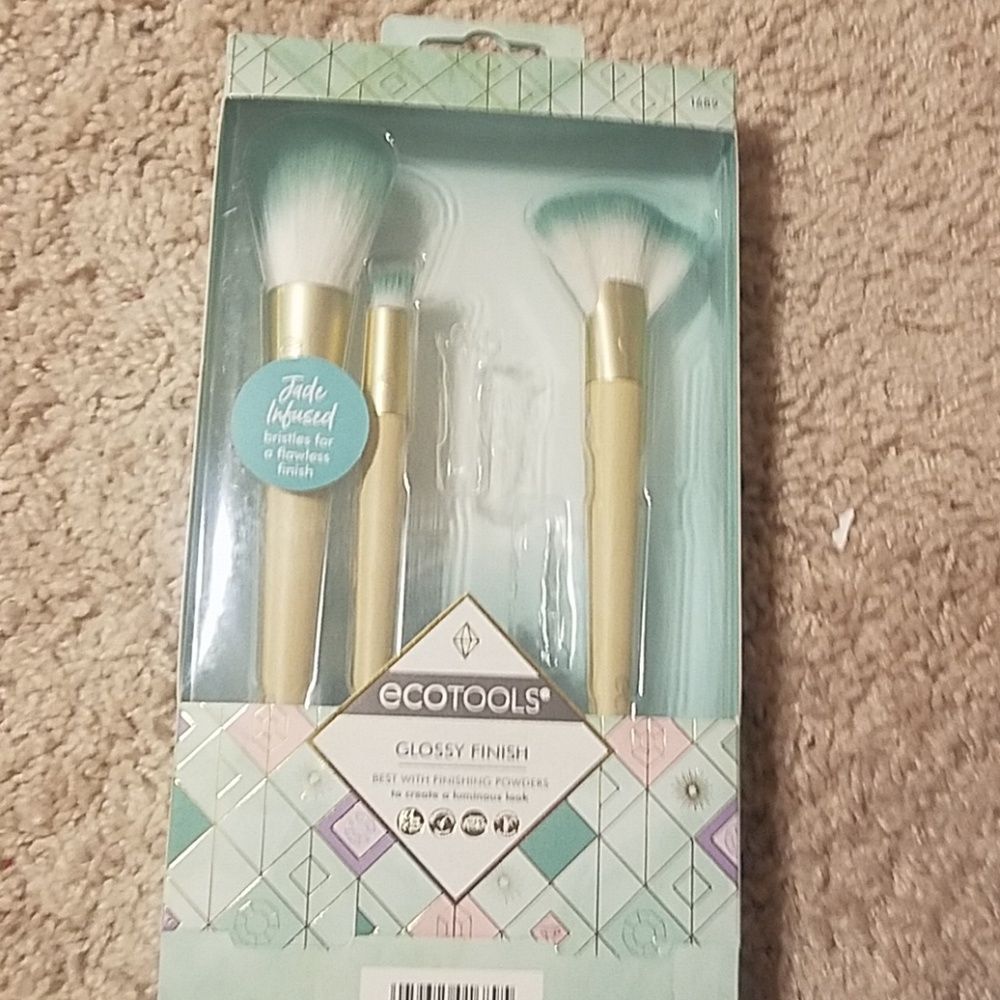 🍋EcoTools Jade Infused Brushes